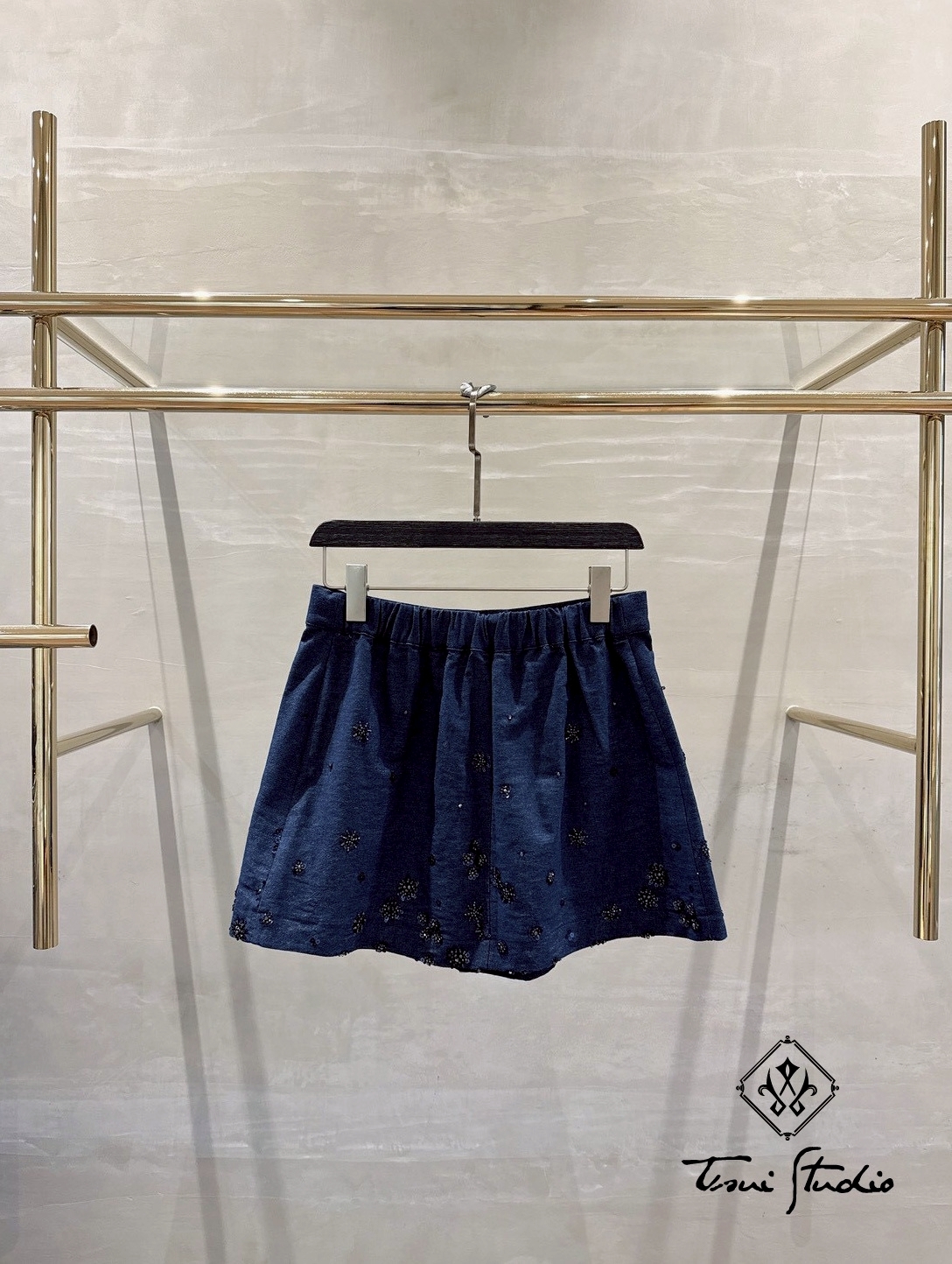 LINE_ALBUM_亮片繡花壓褶牛仔短裙_260414_2