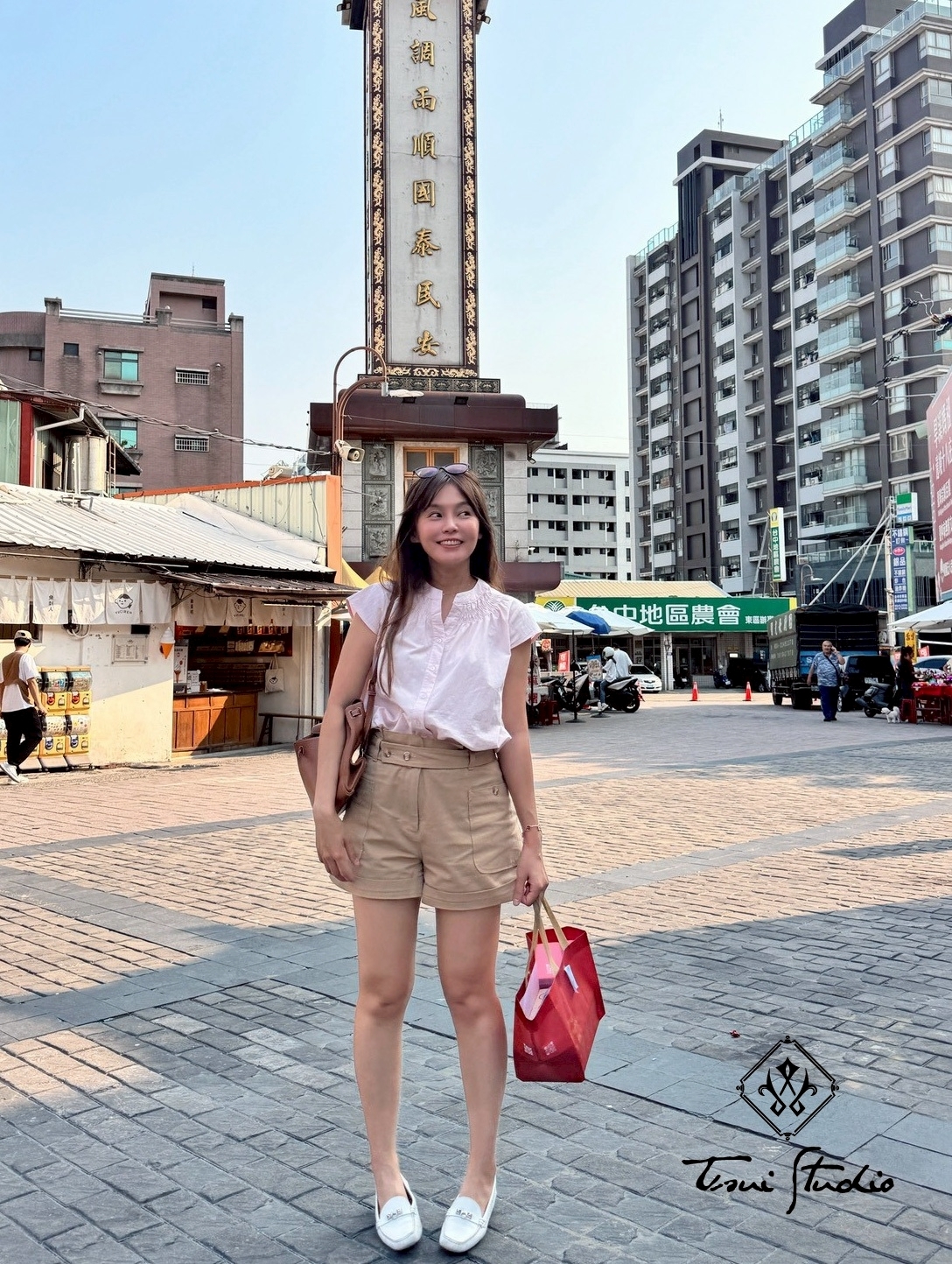 LINE_ALBUM_小飛袖壓褶襯衫上衣_260414_9