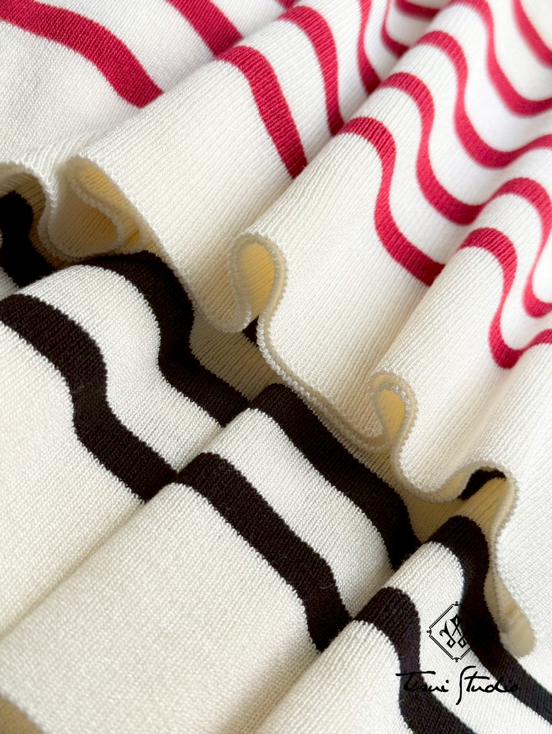 LINE_ALBUM_方領條紋針織無袖背心上衣_260421_6