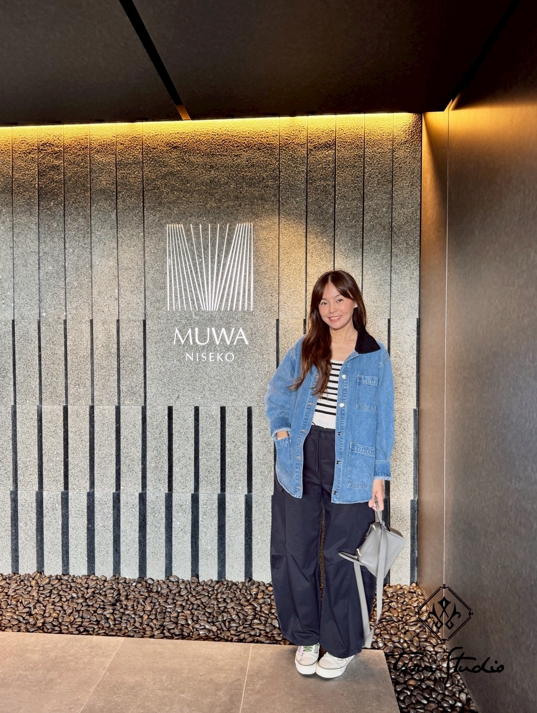 LINE_ALBUM_方領條紋針織無袖背心上衣_260421_12