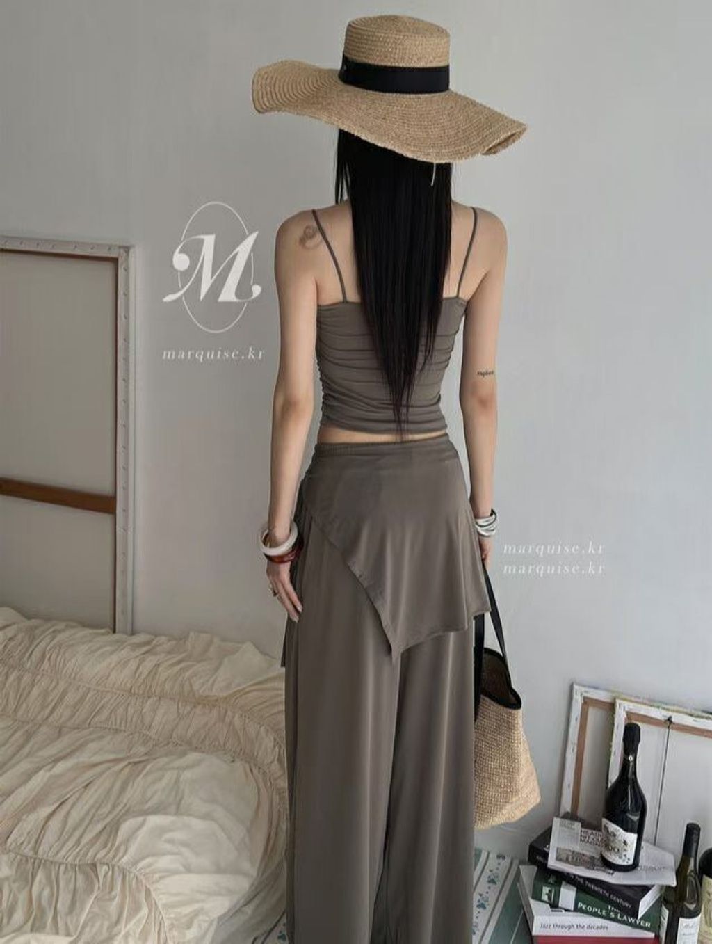 LINE_ALBUM_77 晚上7點 漢南洞小姐姐場 給他一個分類_260702_124