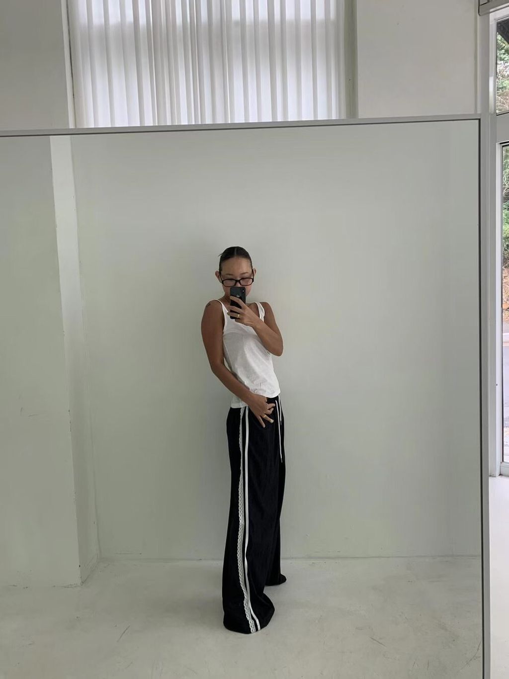 LINE_ALBUM_77 晚上7點 漢南洞小姐姐場 給他一個分類_260702_110
