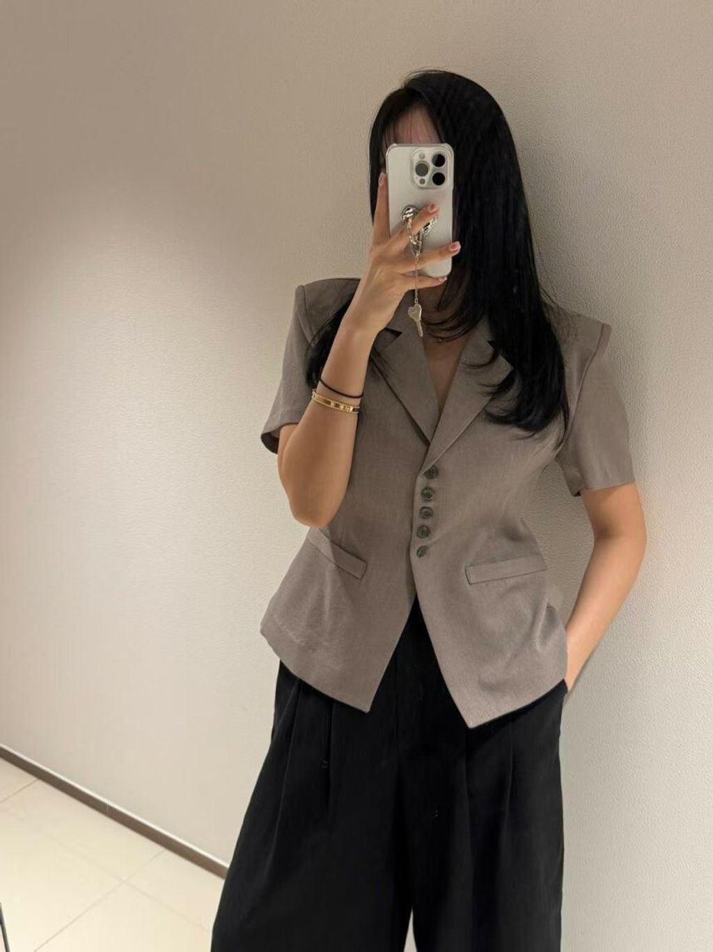 LINE_ALBUM_77 晚上7點 漢南洞小姐姐場 給他一個分類_260702_41