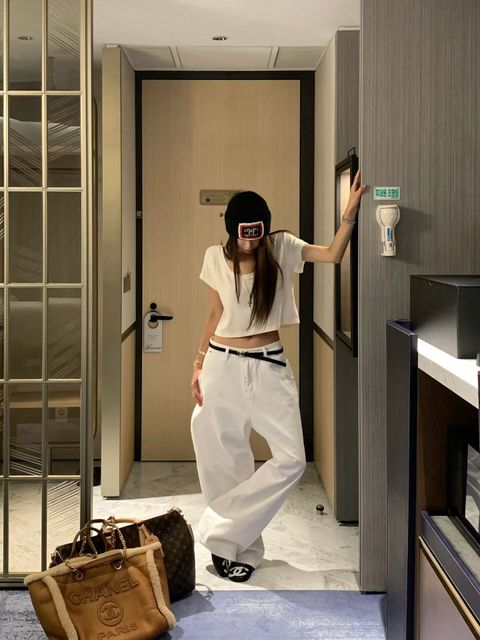LINE_ALBUM_2026819_260819_7
