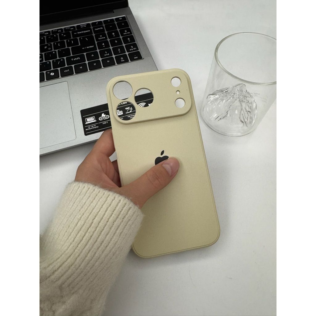 tw-11134207-820la-mmfv24r9vcw89d