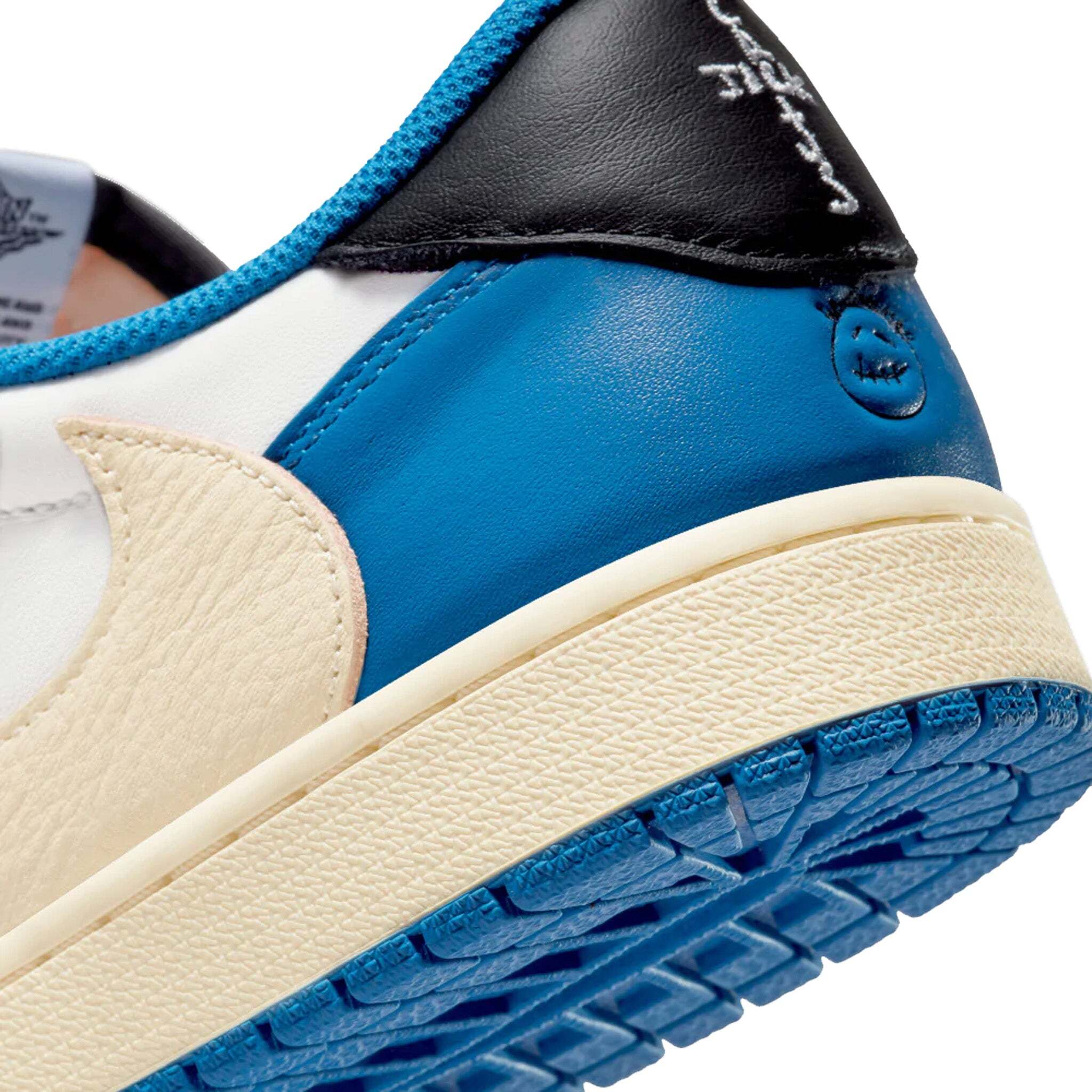 AJ1LowTravisScottFragment4