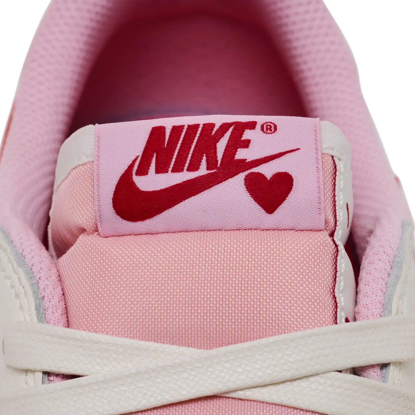 Jordan1RetroLowOGSPTravisScottSailTropicalPink-5