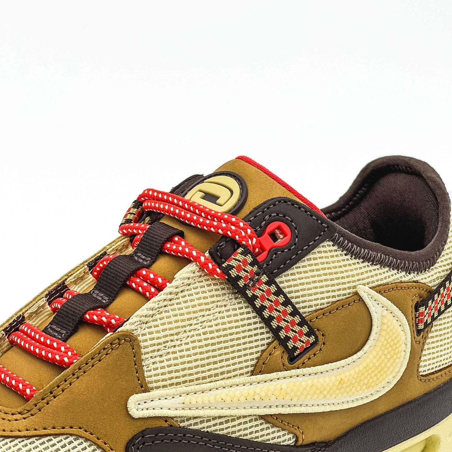 AM1TravisScottBaroqueBrown4