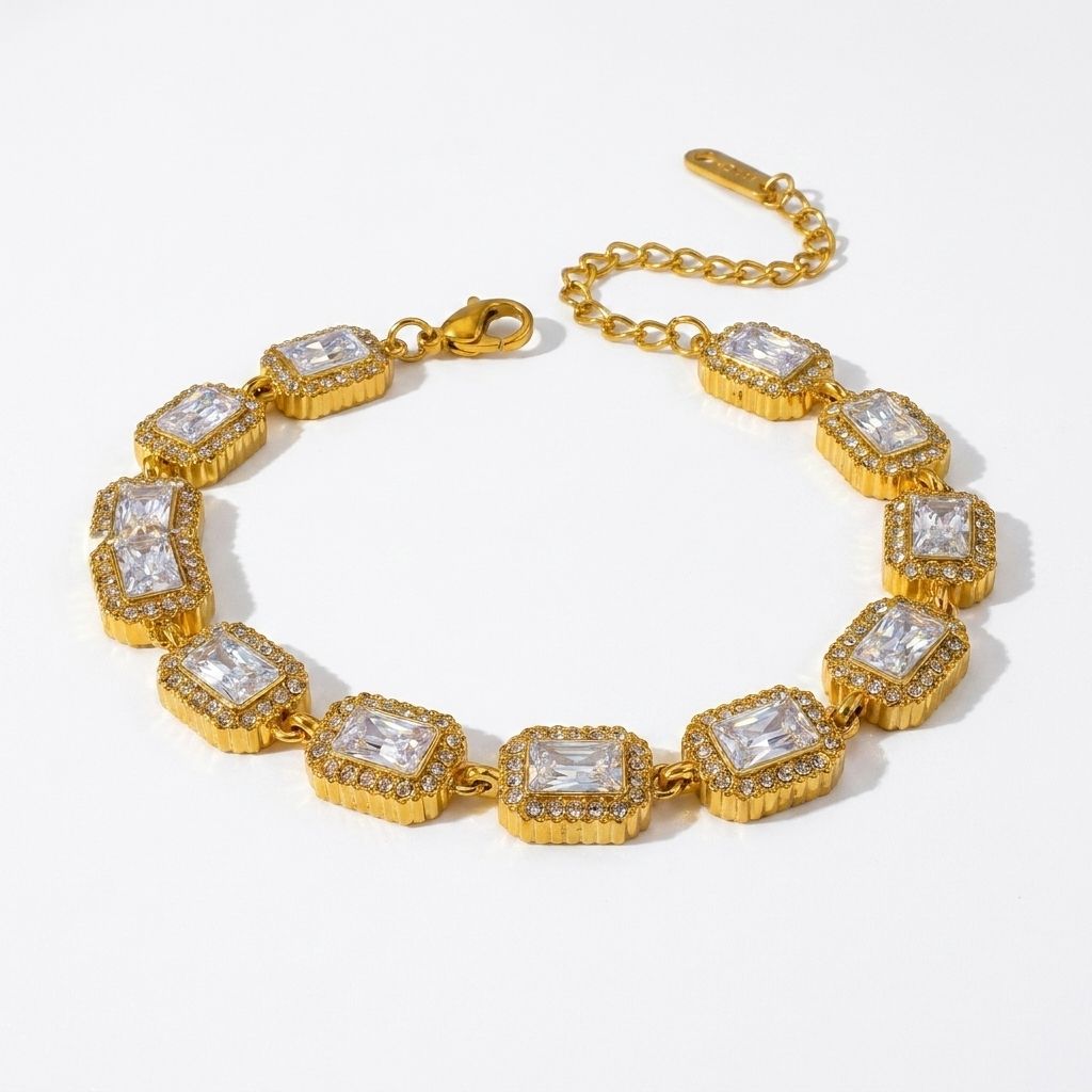 Bracelet_on_white_202604191617