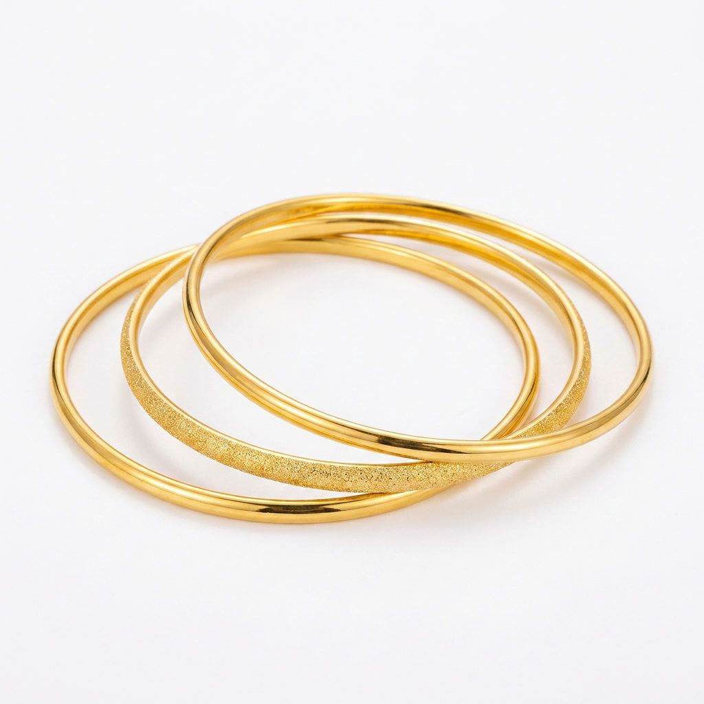 gemini-image-2_Second_Photo_close-up_product_only_Prompt_A_close-up_shot_of_the_three_gold_bang-0
