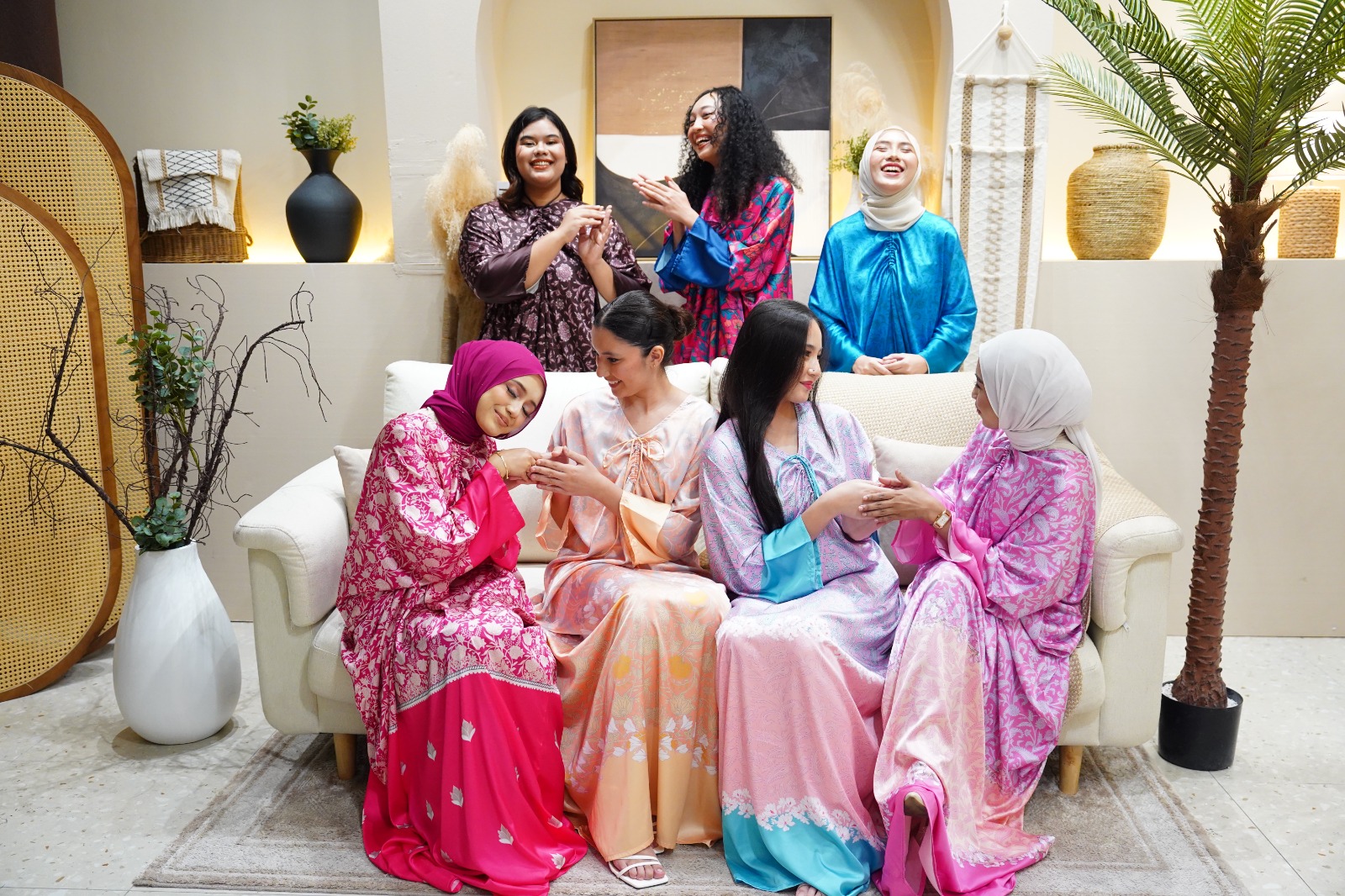 Anggun Pleats Raya