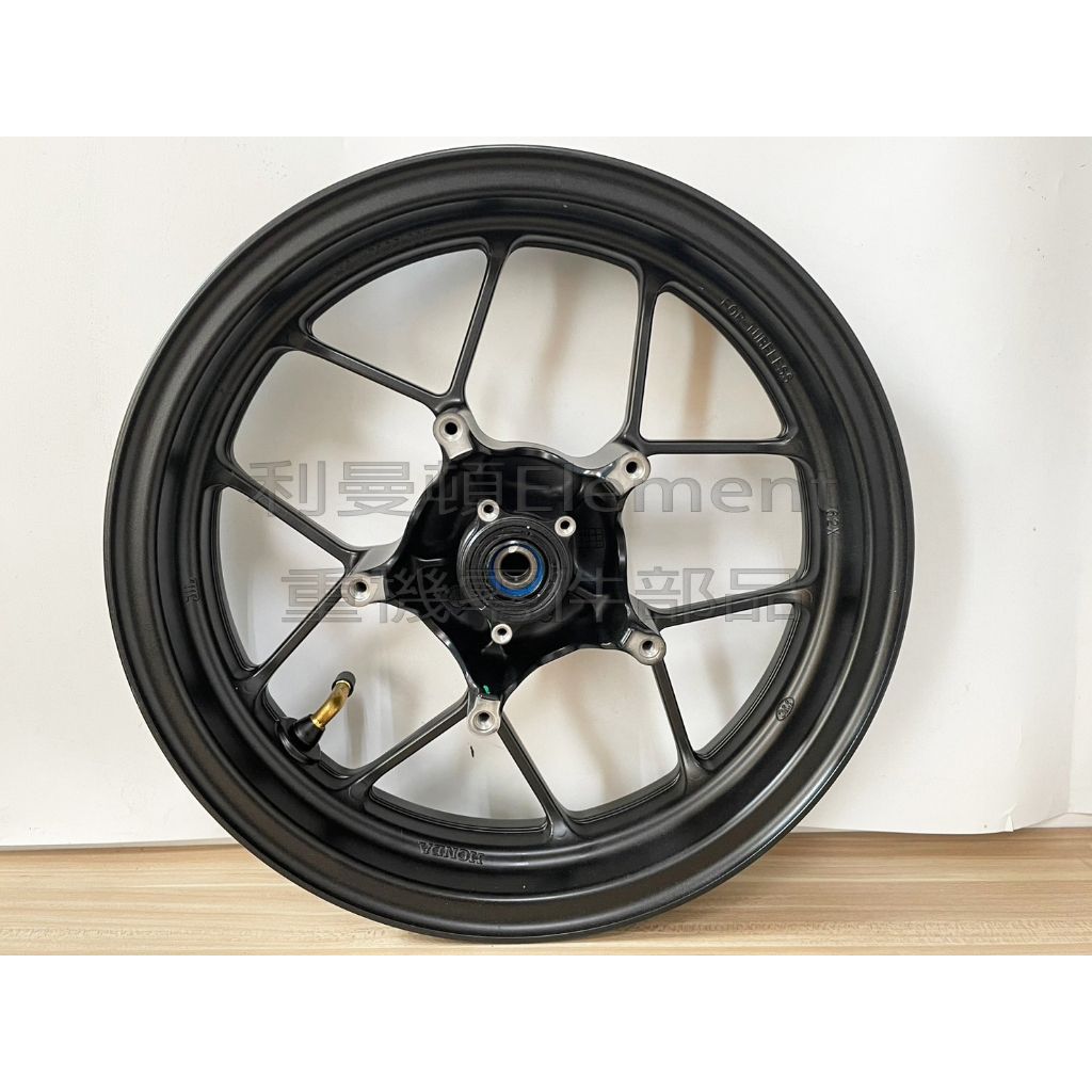 tw-11134207-7qukx-ljwaripzmm6e86