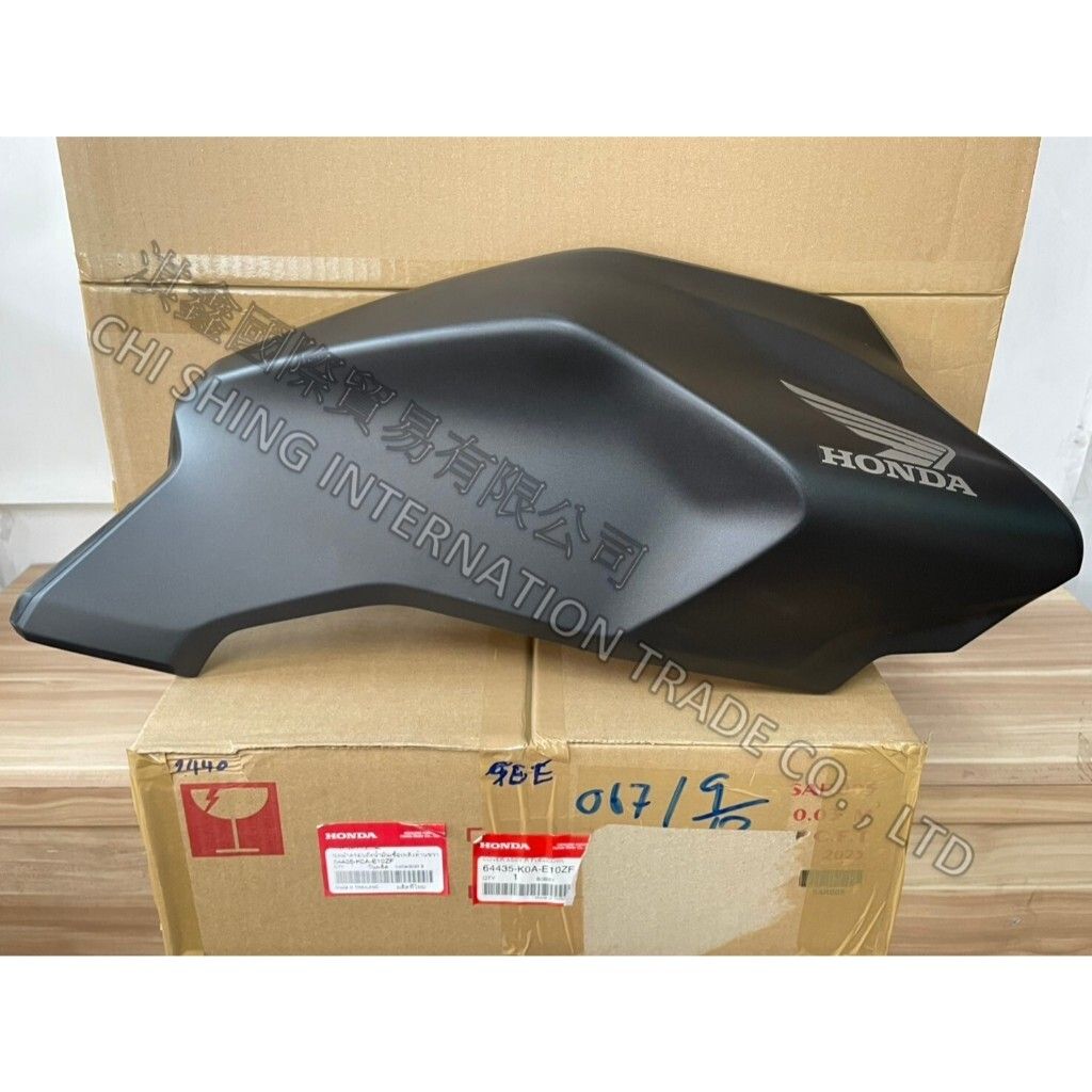 tw-11134207-7rasb-m50uq1ohiuh979