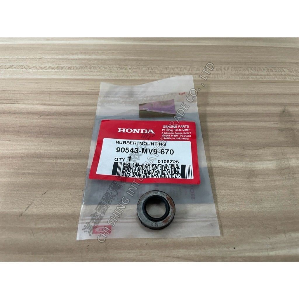 tw-11134207-7rbk1-m7j8yib7mffs18