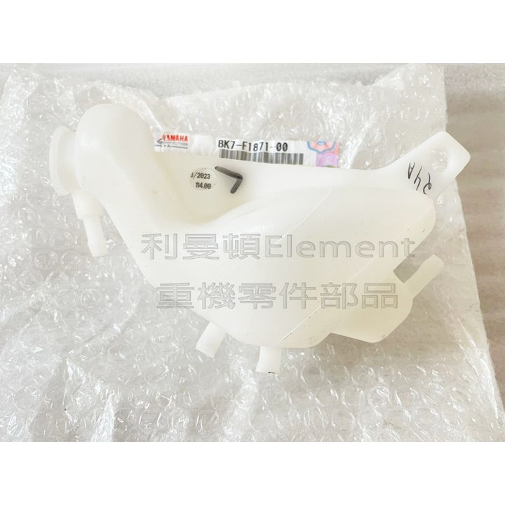 tw-11134207-7r98z-ln1aiw4h8sf3d5