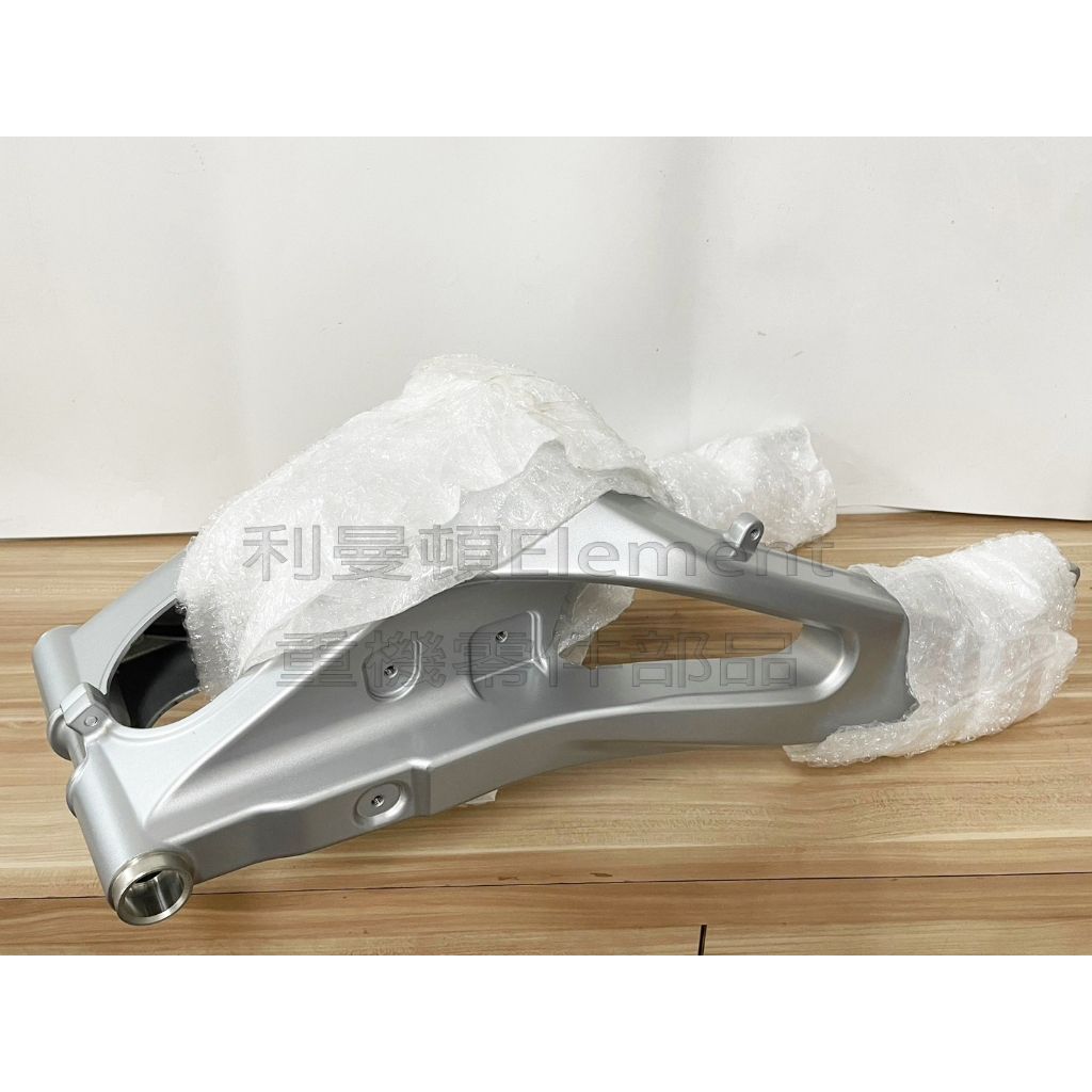 tw-11134207-7quky-liv9r4dh5lj630