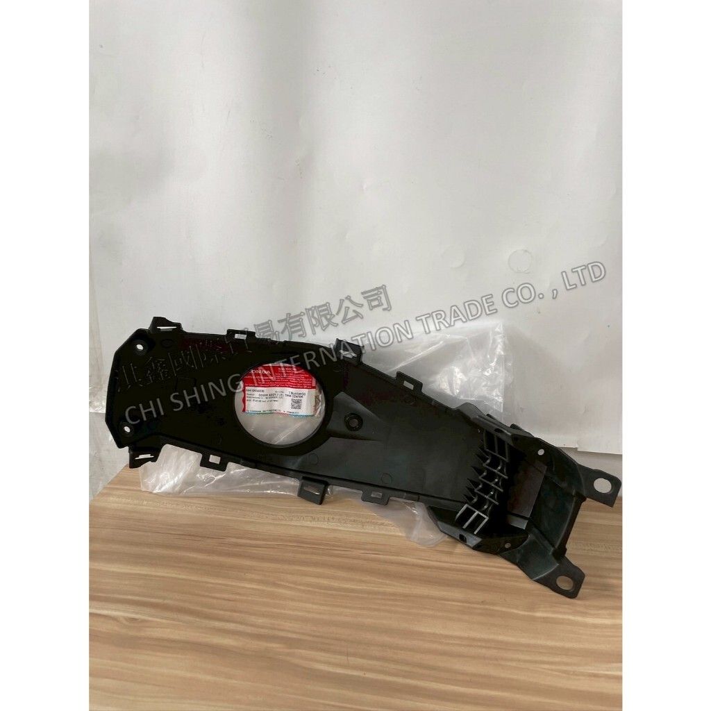 tw-11134207-7ra0q-mc8yu8zse0bg1a