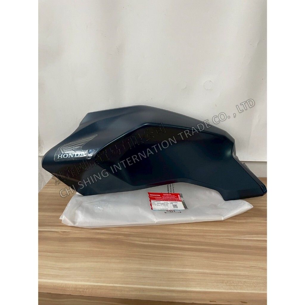 tw-11134207-7ra0k-mc7iz1ci5xeq12