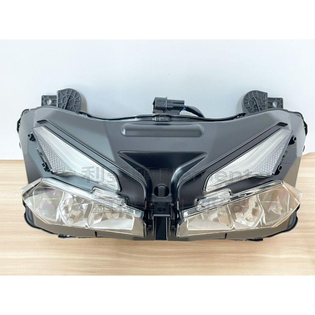 tw-11134207-7qula-liwl97kqzc1g81