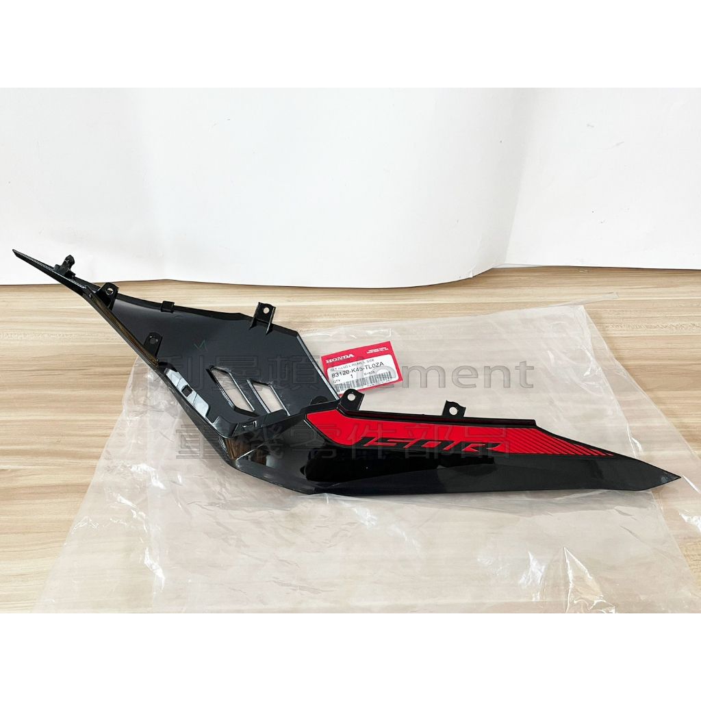 tw-11134207-7qul6-liwl97krhlc25c