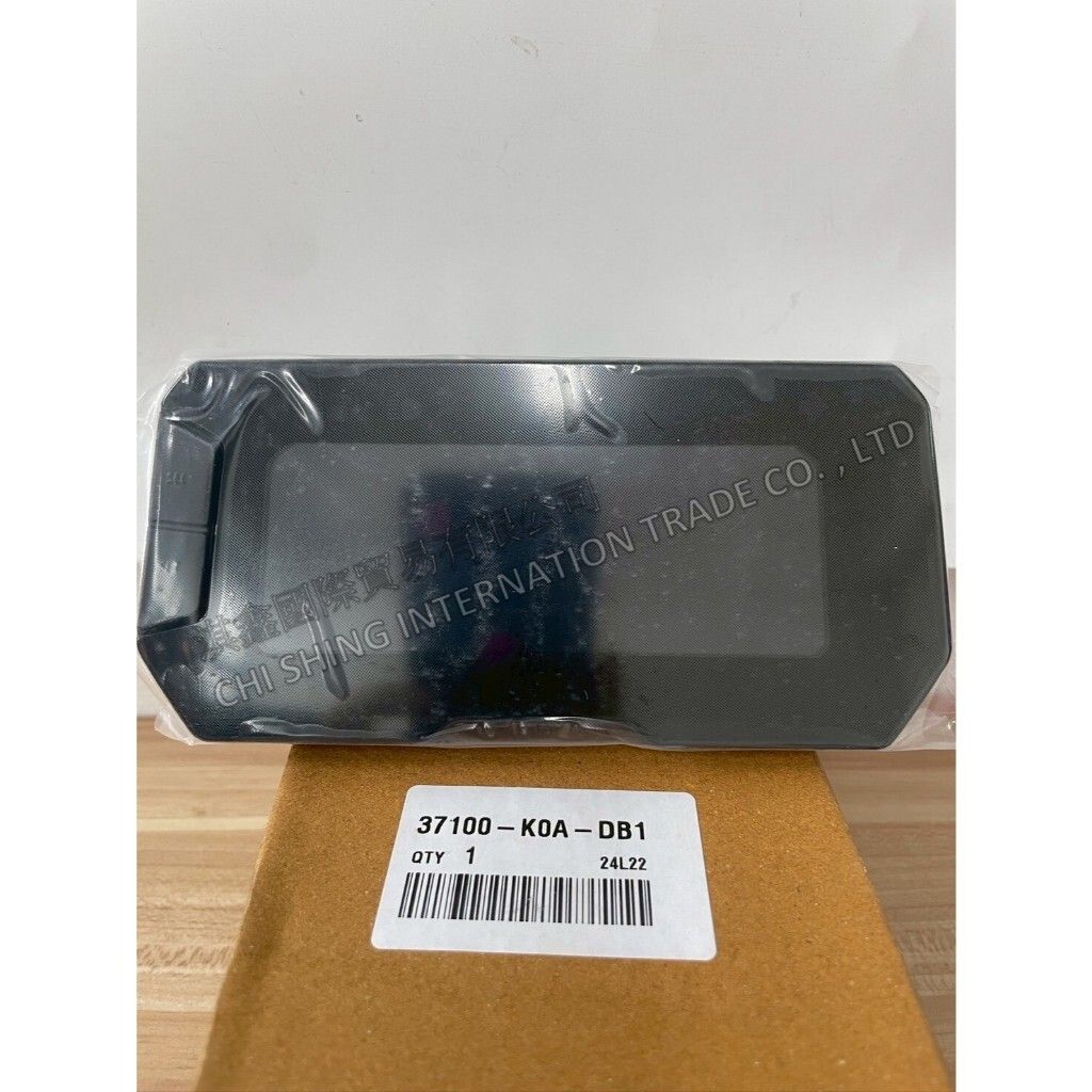 tw-11134207-7ra0j-mbxluoz7fp622b