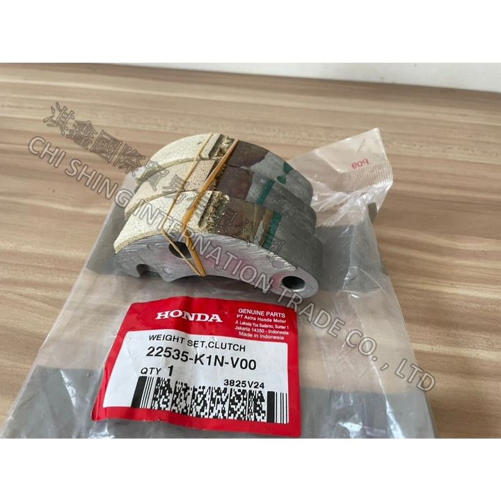 tw-11134207-7rasj-m5b67rz7gjk1e3