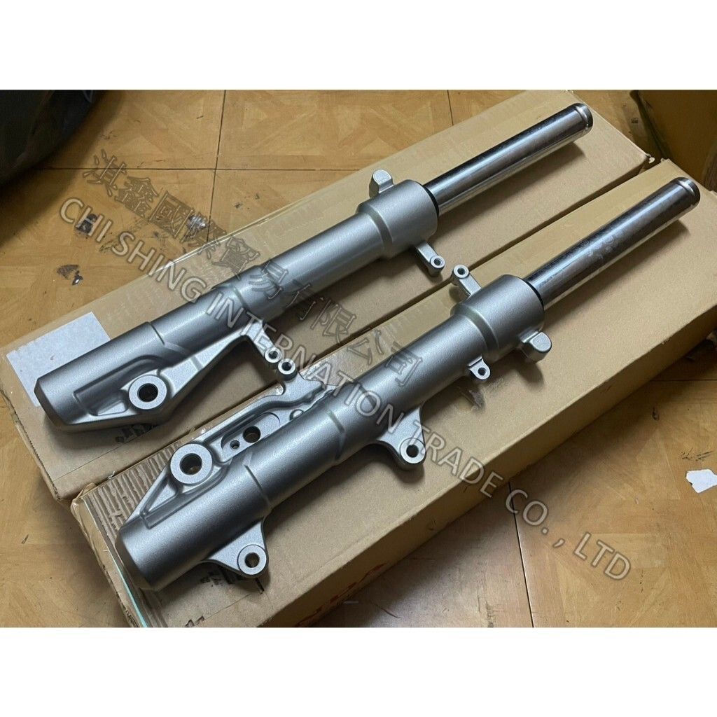 tw-11134207-7rasg-m5b6se5ddpjq77