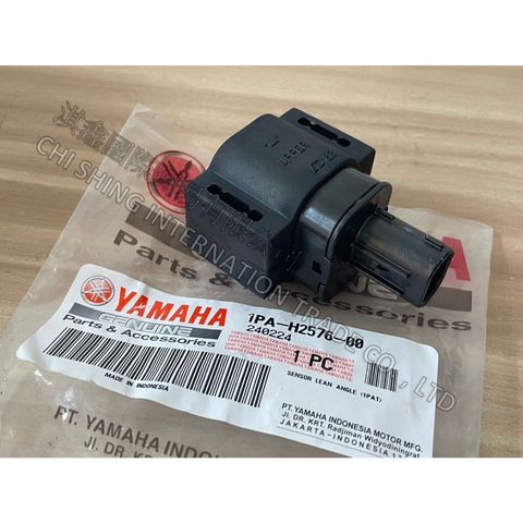 tw-11134207-7r990-lzyjafm7wen2b8