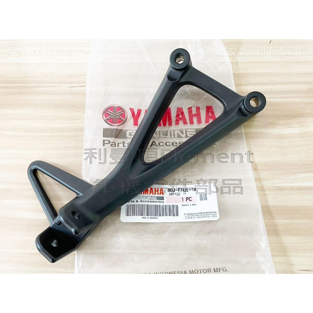 tw-11134207-7qul1-lfoxwz01qy3183