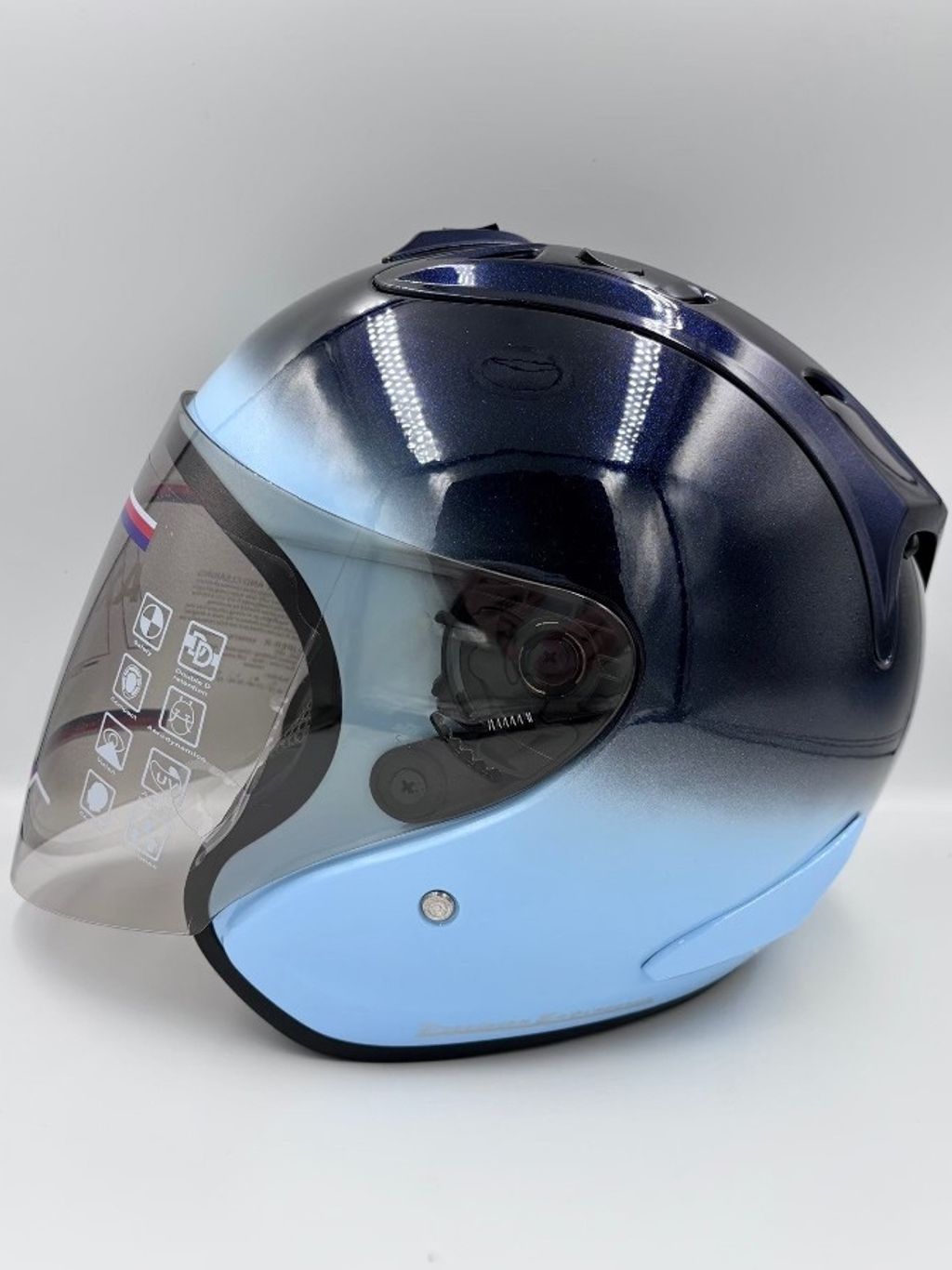 tw-11134207-7r98v-lvvu0xthj7lca1