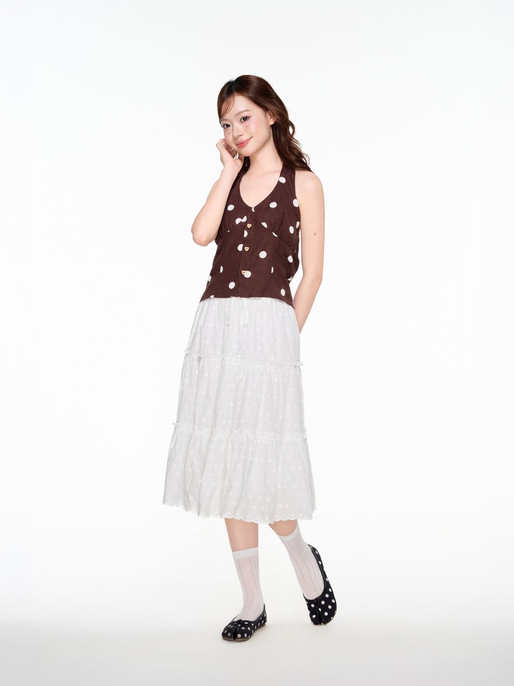 Irene-Top-Ao-yem-cham-bi-buoc-no-co-1