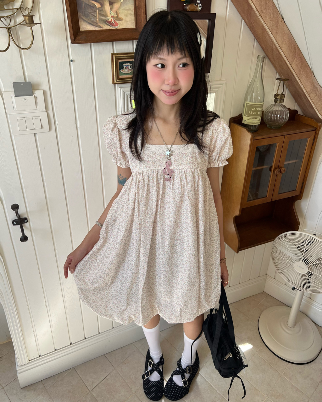 Ao-vay-hoa-nhi-co-vuong-vien-ren-KAORI-SHIRT-TKA510-2 (2)
