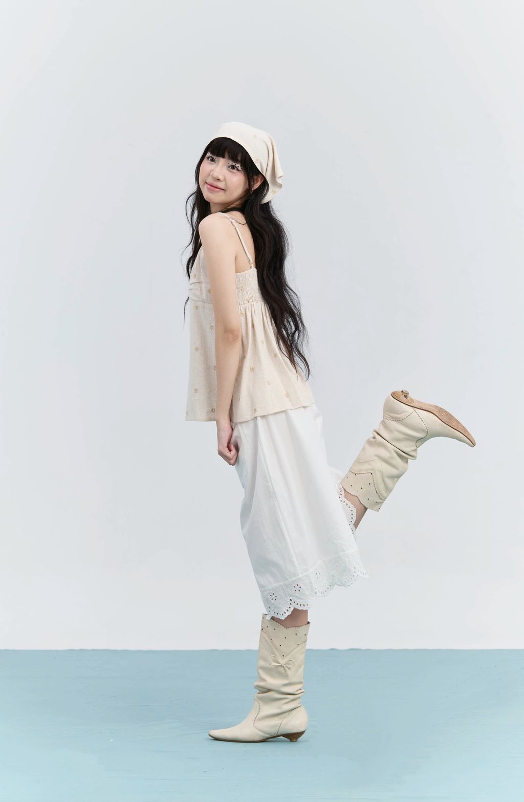 Ao-hai-day-linen-theu-hoa-kem-khan-turnban-HINA-TOP-TKA501-3