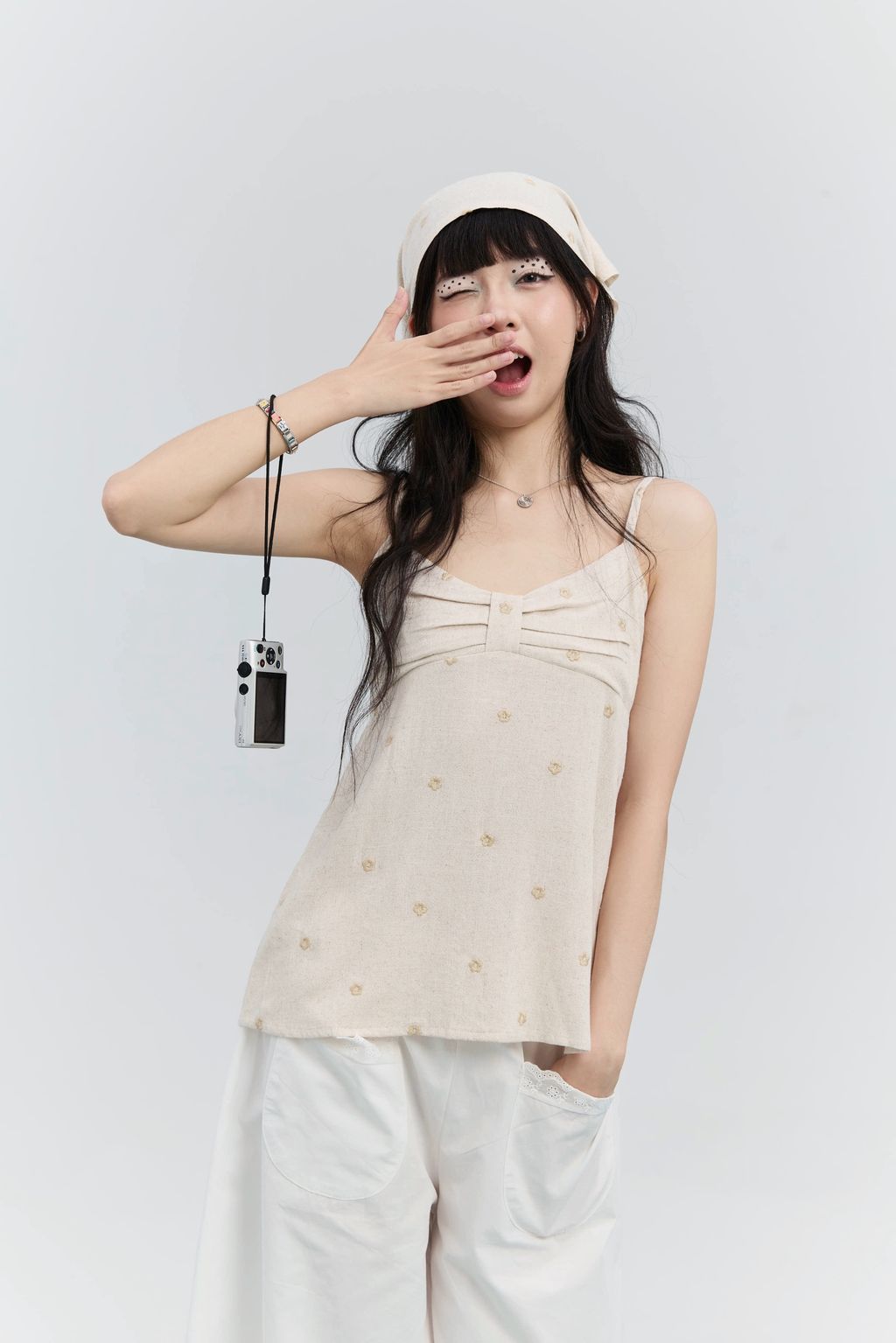 Ao-hai-day-linen-theu-hoa-kem-khan-turnban-HINA-TOP-TKA501-4