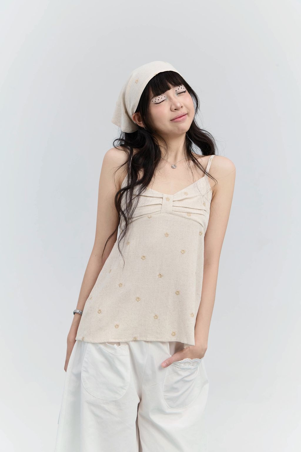 Ao-hai-day-linen-theu-hoa-kem-khan-turnban-HINA-TOP-TKA501-1 (1)