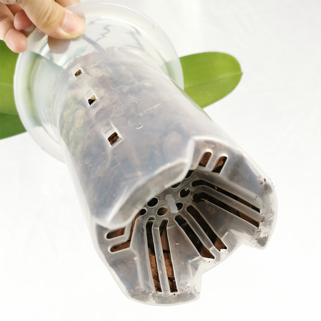 Tall Plant Pots (54)