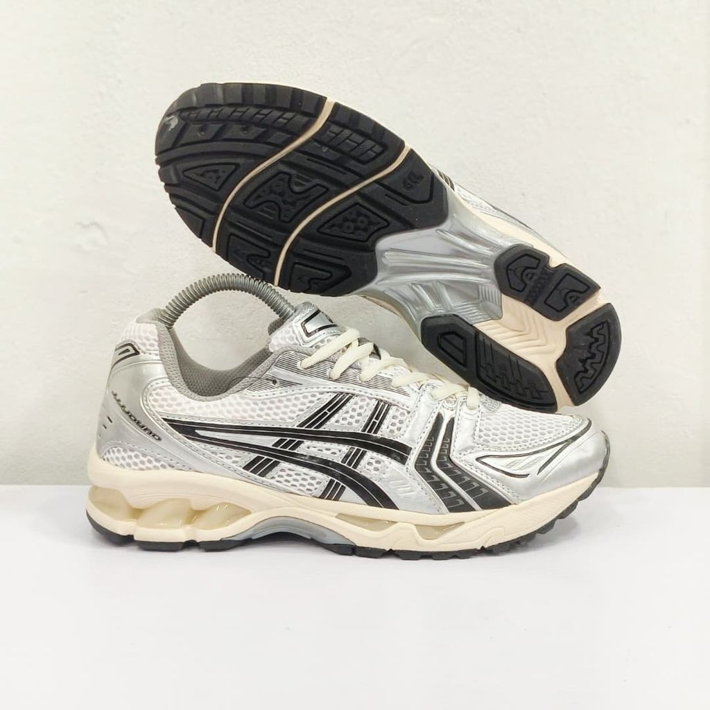 KAYANO 14 SILVER GREY