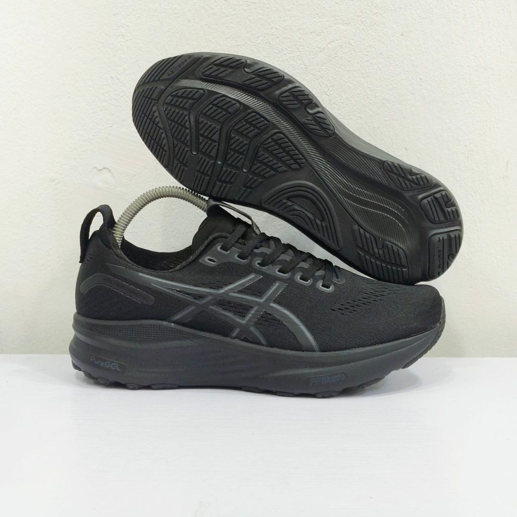 KAYANO 32 ALL BLACK