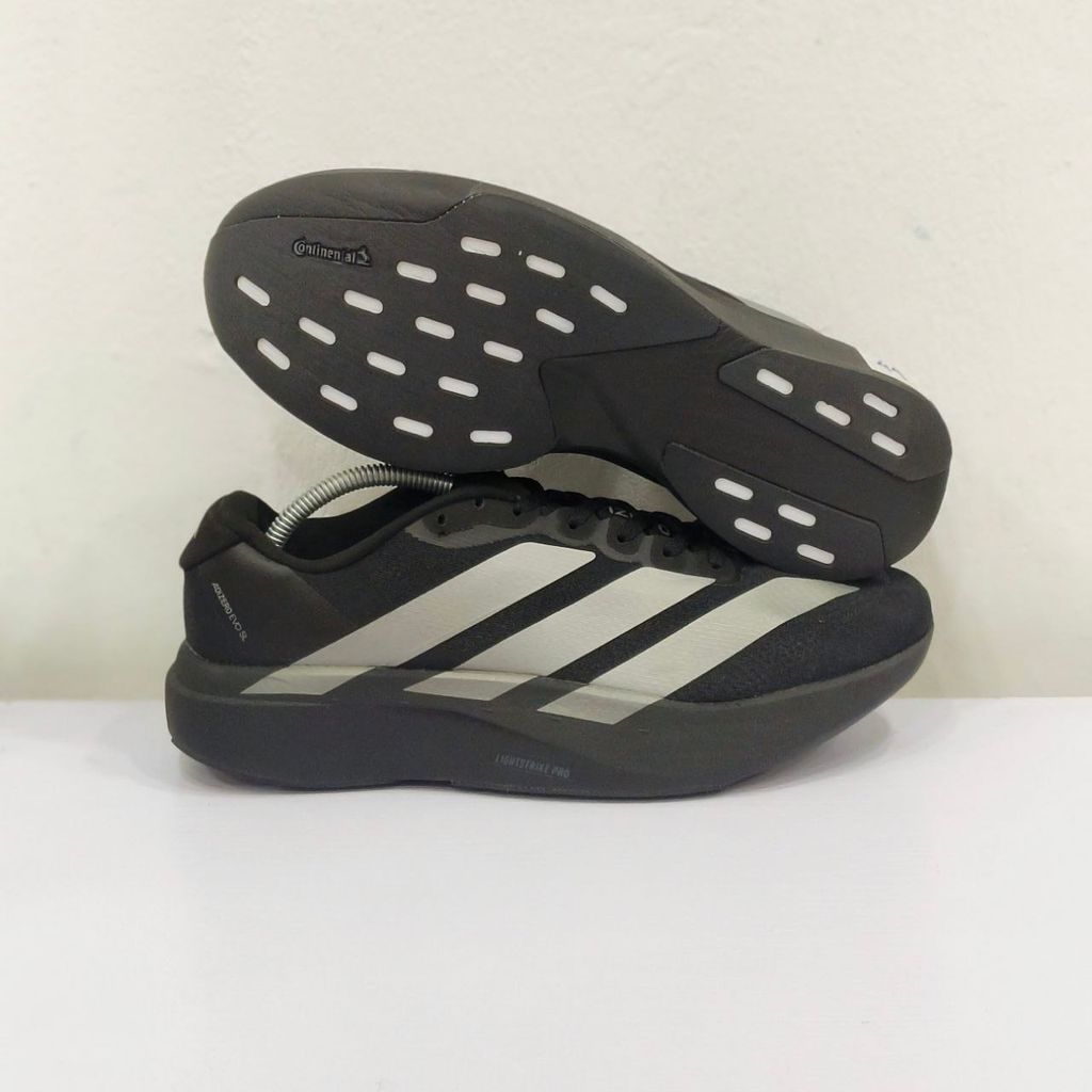 HITAM GREY