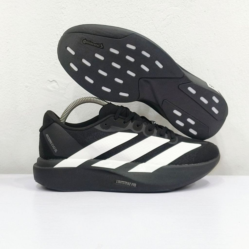 HITAM PUTIH