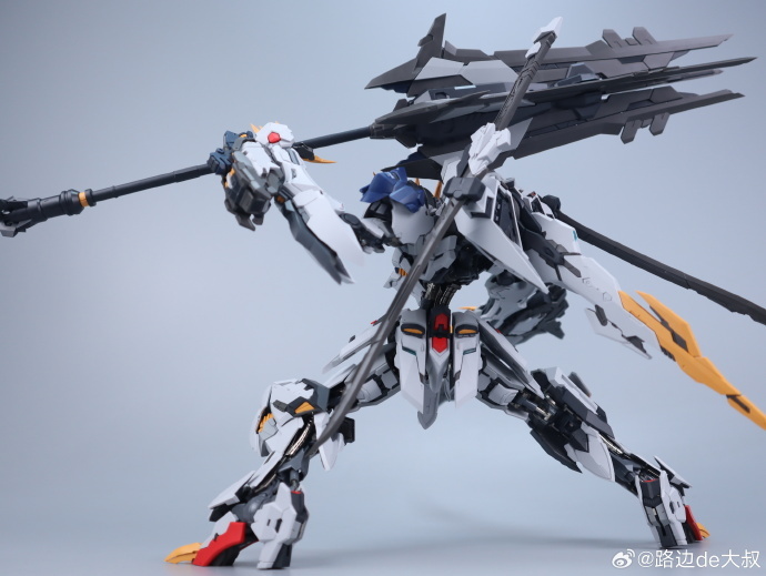 ec3fc099gy1i871ghrwhgj23a82gwe82