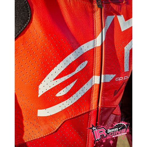 tw-11134207-7rbk8-m85vf36zcxol8d