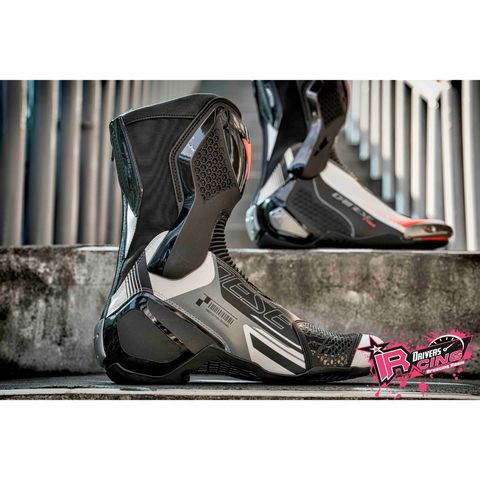 tw-11134207-7rbk2-mae2jr5hc6vqff
