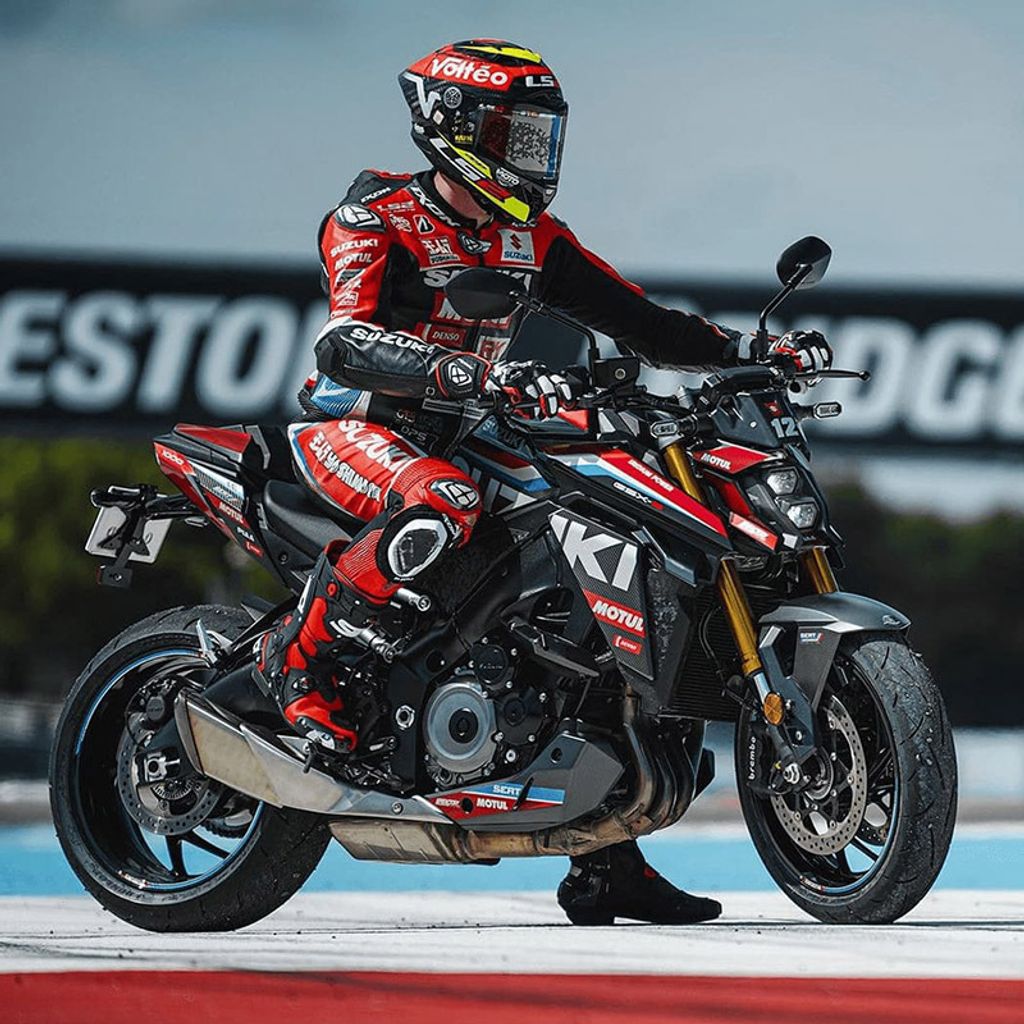 BLACK12-SUZUKI-naked