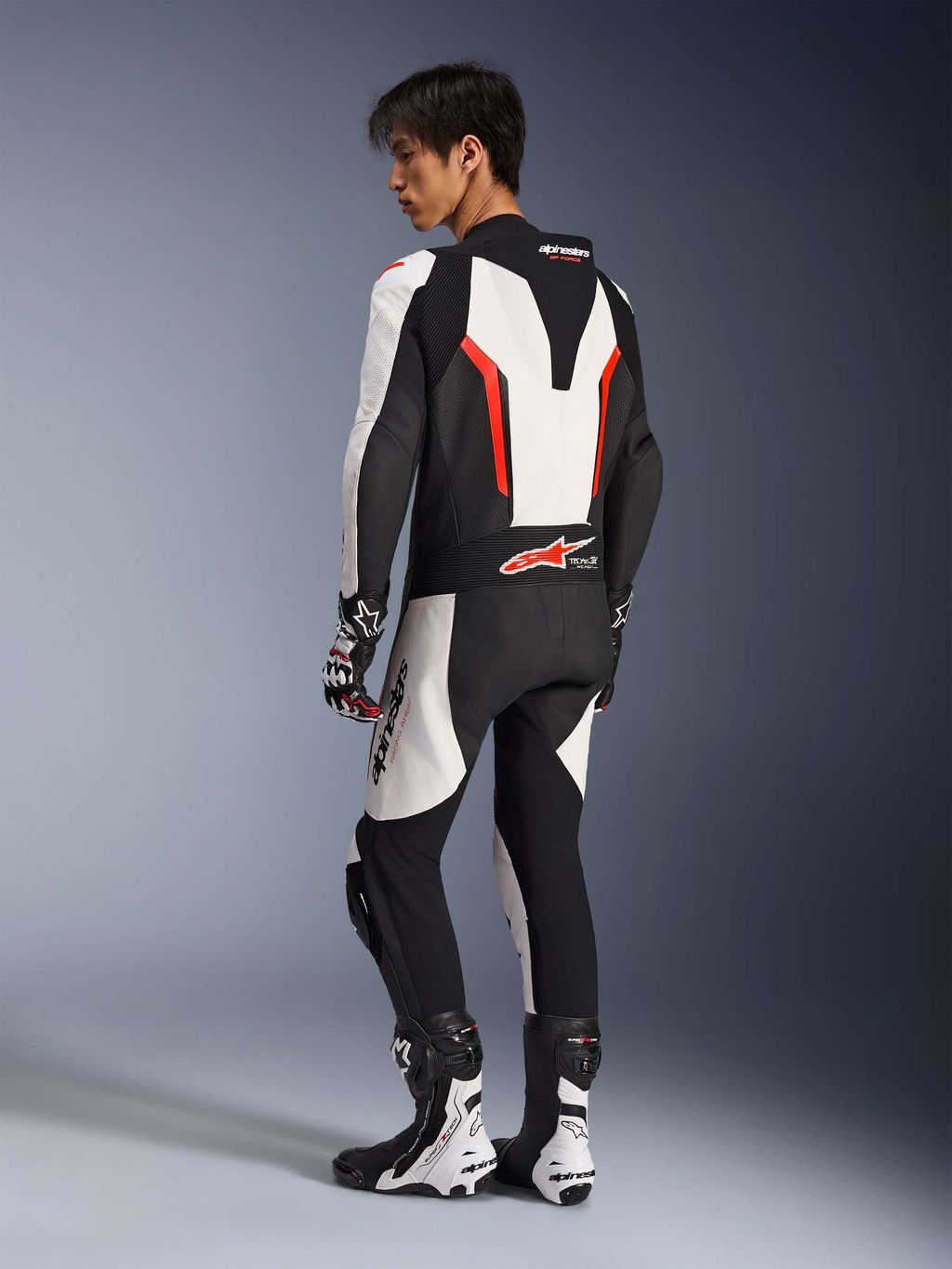 3150526_233_GP_FORCE_V2_LEATHER_SUIT_1_PC_BS_549dce74-b660-4c54-96ad-f9ebefc99a0d