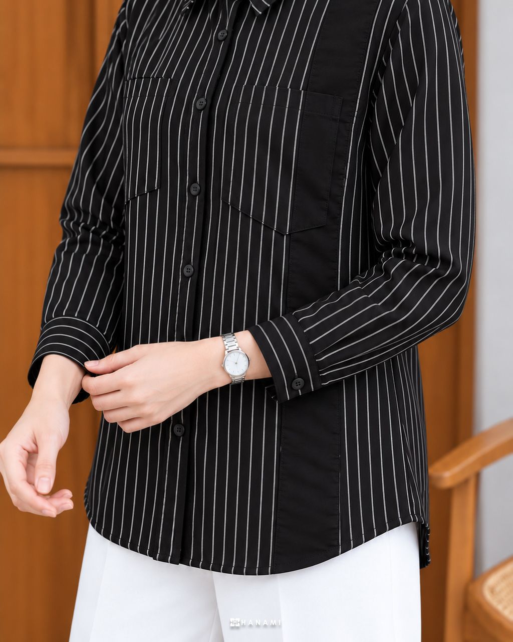 MONROE-BLACK-BLOUSE-2