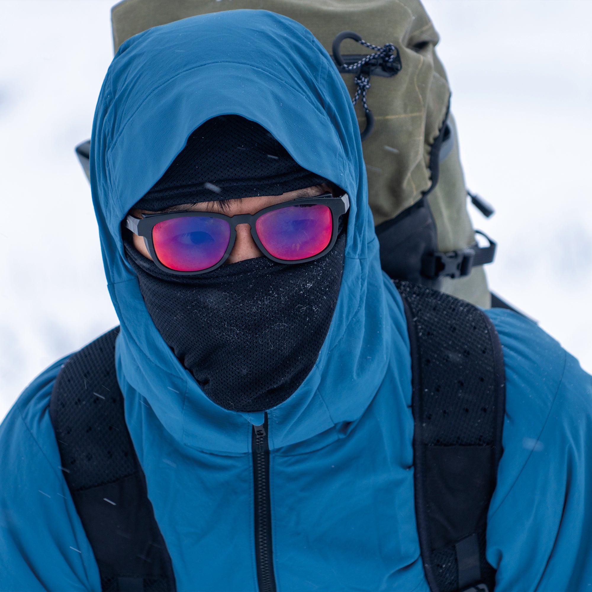 static-adrift-balaclava-fld1
