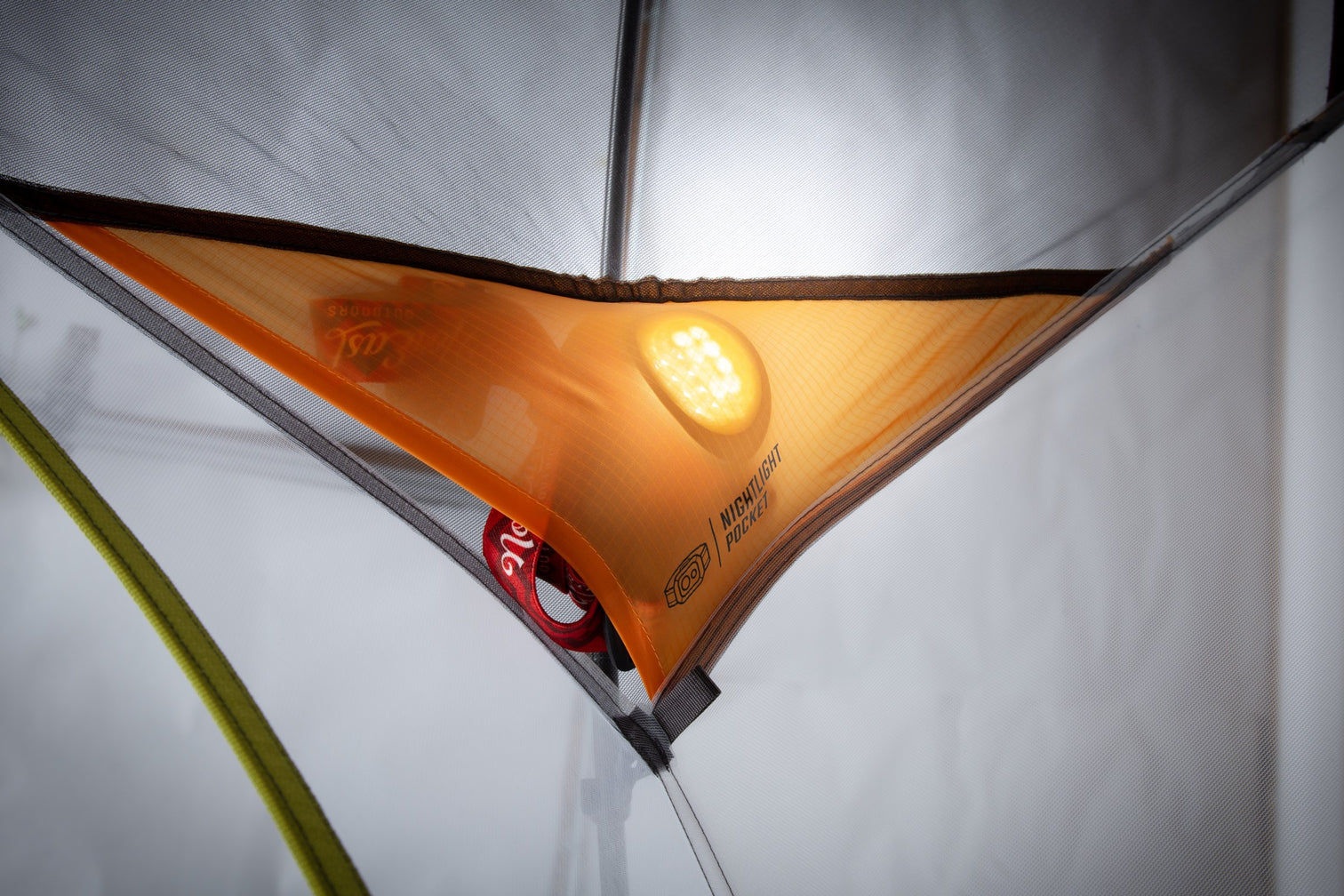 F08_DragonflyOSMO_S26_SeriesDetails_NightlightPocket_1512x