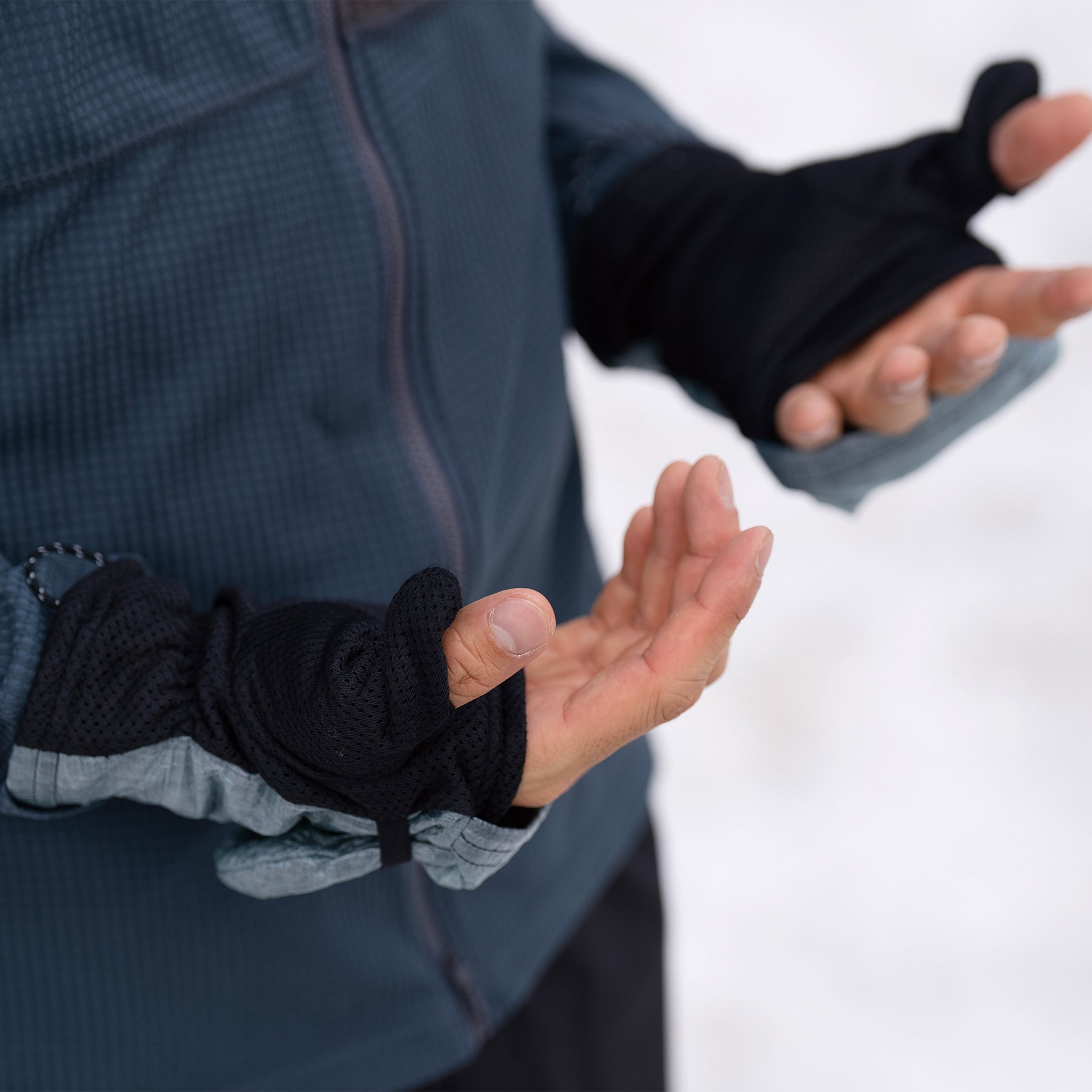 static-adrift-dyneema-mitten-fld2_1800x