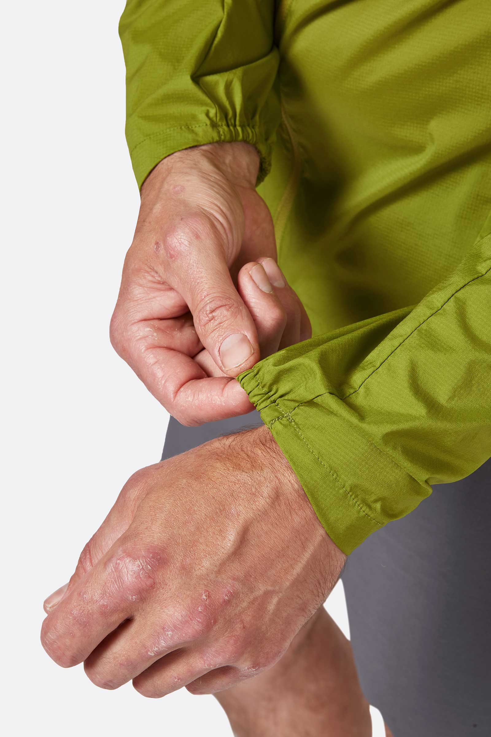 windveil_jacket_aspengreen_zest_qws_68_asz_model_detail_04